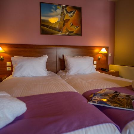 Mirabel Citycenter Hotel Argostoli  Buitenkant foto