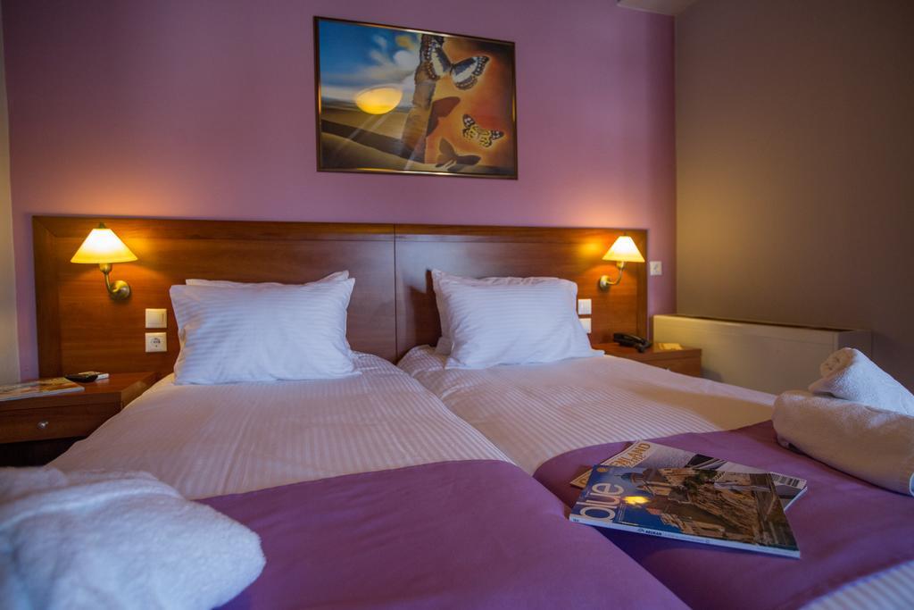 Mirabel Citycenter Hotel Argostoli  Buitenkant foto