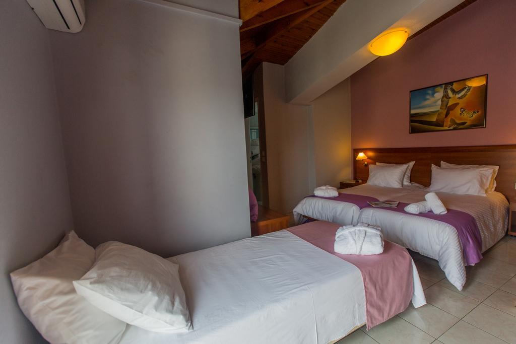 Mirabel Citycenter Hotel Argostoli  Buitenkant foto